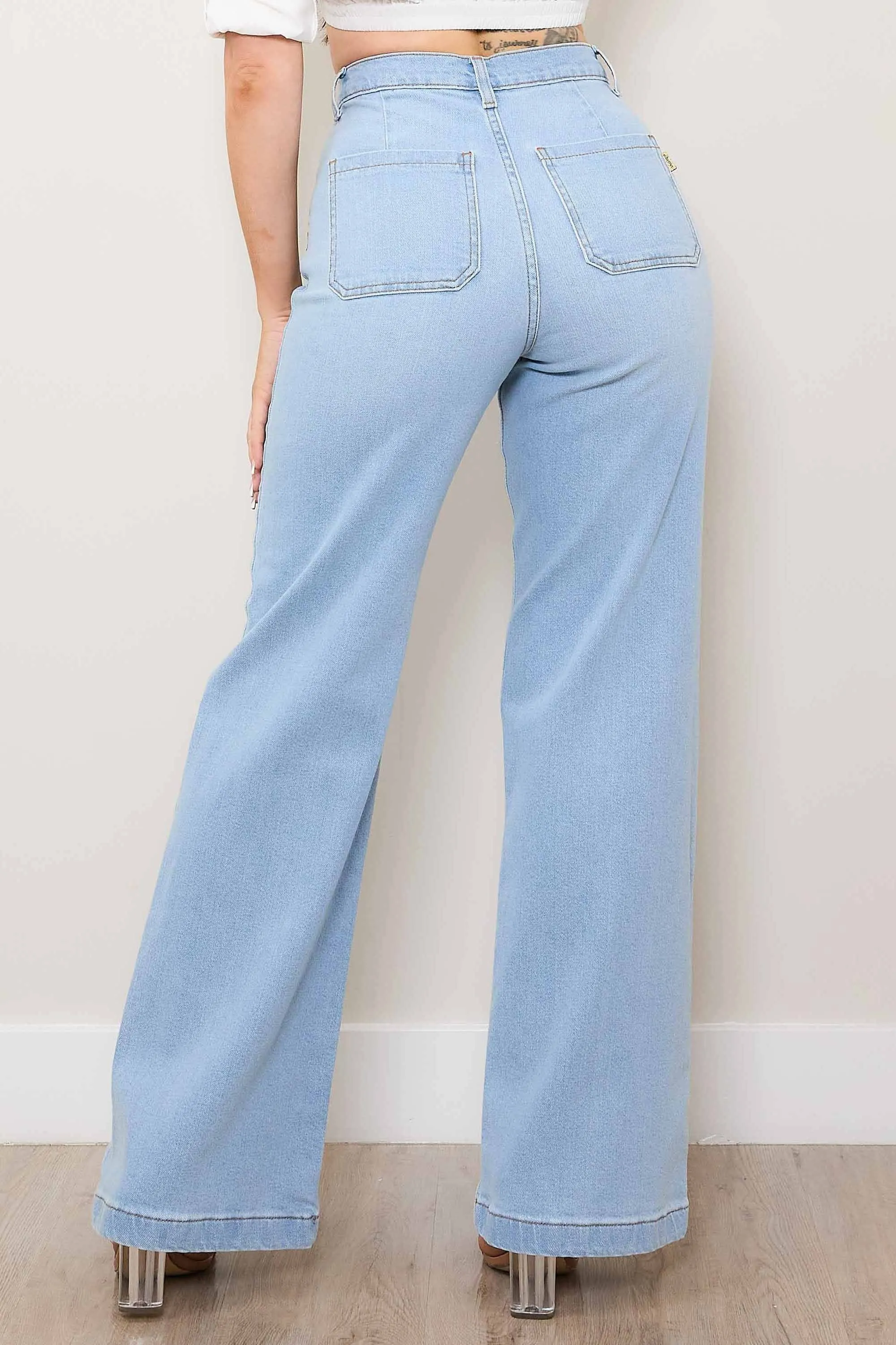 Square Pockets Wide Leg Jeans