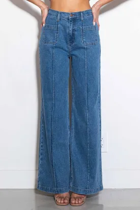 Square Pockets Wide Leg Jeans