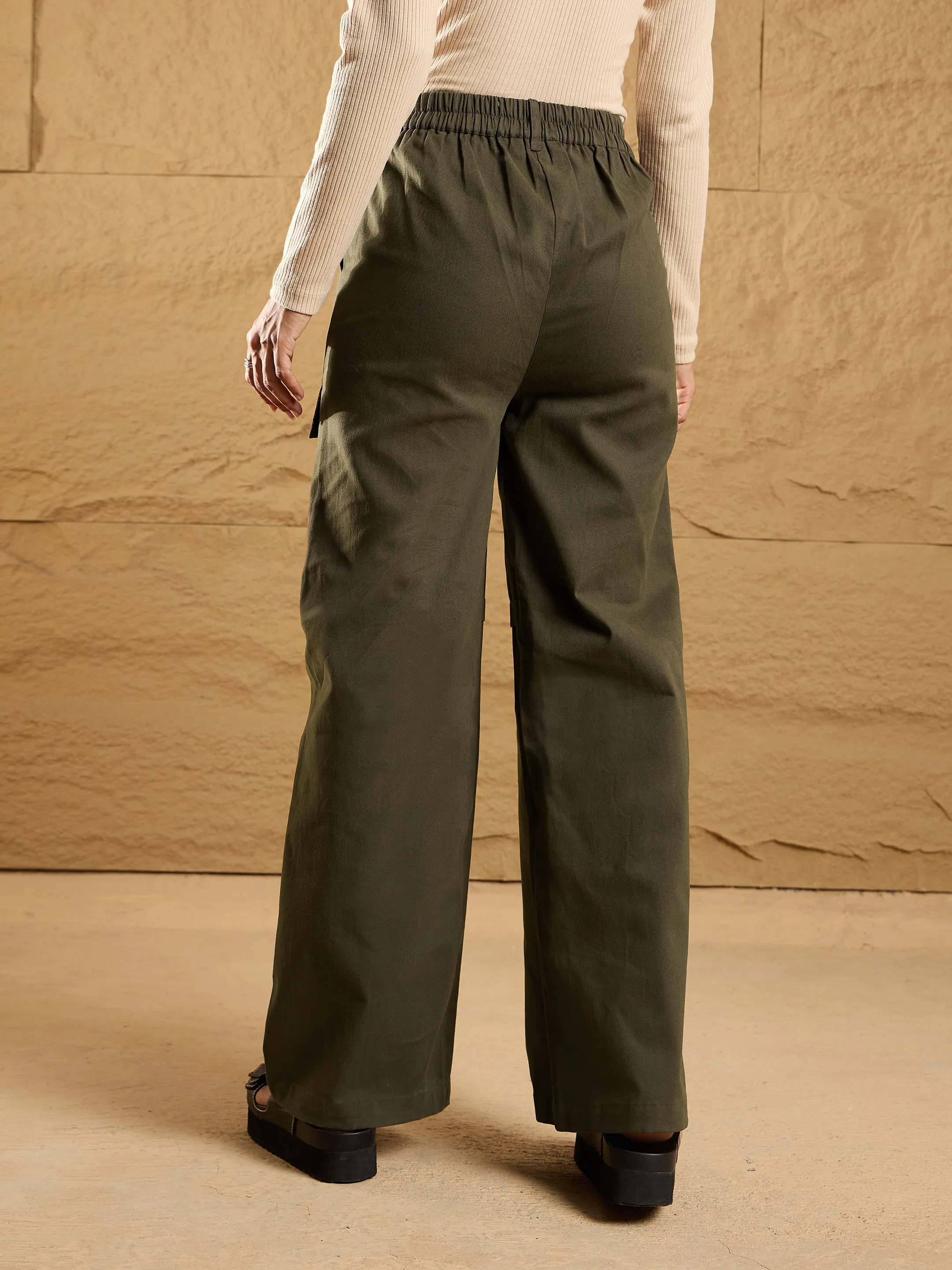 Women Olive Front Pocket Straight Fit Pants