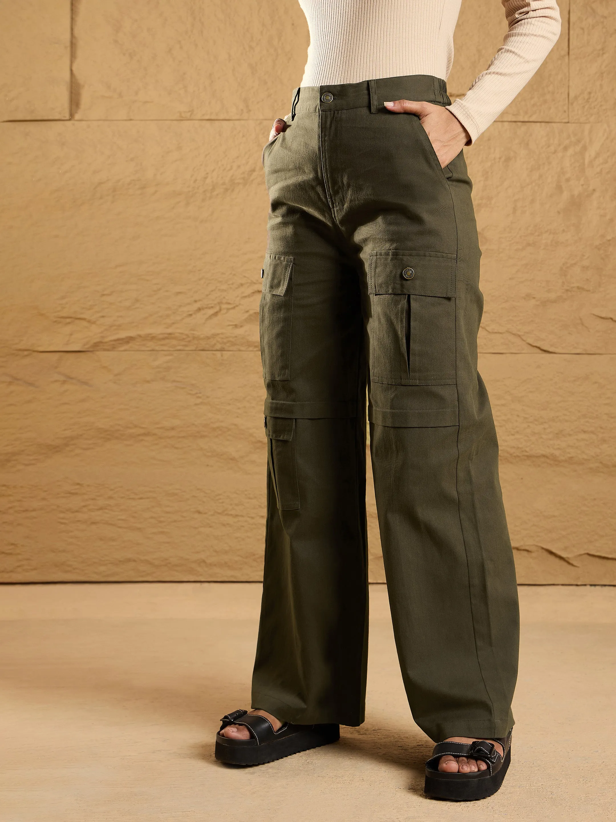 Women Olive Front Pocket Straight Fit Pants